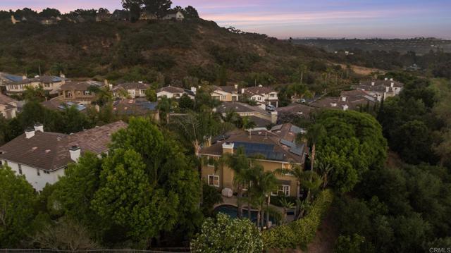 3655 Sage Canyon Drive, Encinitas CA: https://media.crmls.org/mediaz/3beee28e-5f04-47b4-89f8-bc3203c04016.jpg