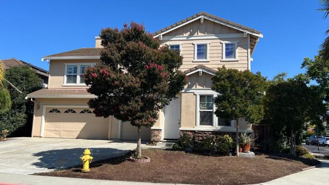 9632 Cherrywood Court, Gilroy CA: https://media.crmls.org/mediaz/3beeede5-8201-40be-8b45-e75d60d32f72.jpg