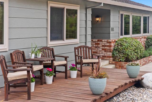 17529 Cross Road, Salinas CA: https://media.crmls.org/mediaz/3bef132a-c365-4898-b9f9-88920d91fbc9.jpg