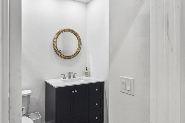 110 Celano Circle, Palm Desert CA: https://media.crmls.org/mediaz/3bef2fd8-b56f-4ad3-ade8-8c9c05734e34.jpg