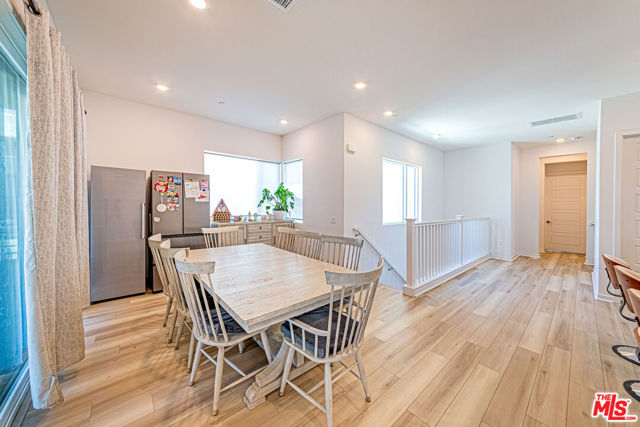 27457 Flycatcher Place, Valencia CA: https://media.crmls.org/mediaz/3bef403f-6b13-4df9-aee0-360d48a3e9a4.jpg