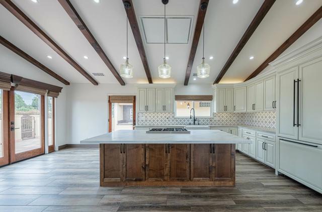 10883 Assisi Way, Salinas CA: https://media.crmls.org/mediaz/3bef532d-6b0f-4b43-b6e6-822e8a42c6ed.jpg