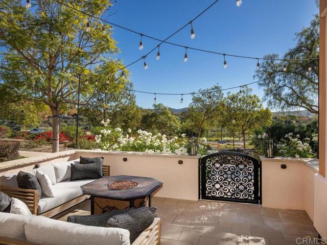 Detail Gallery Image 2 of 52 For 15677 Concord Ridge Terrace, San Diego,  CA 92127 - 4 Beds | 2/1 Baths