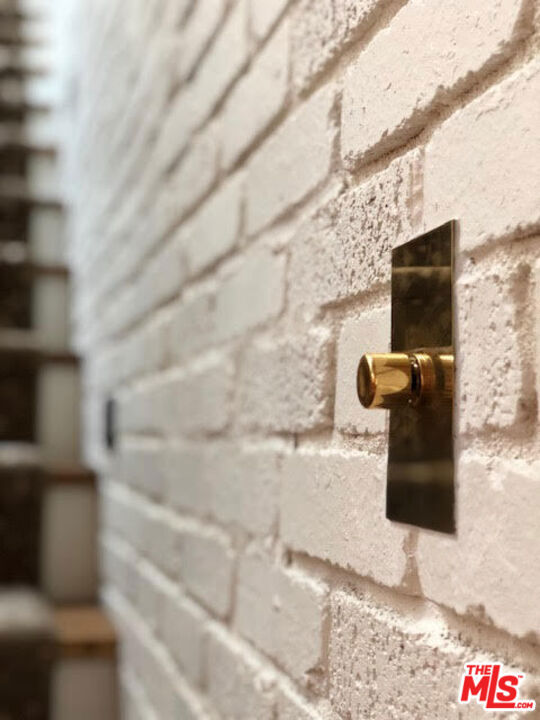 2835 Westbrook Avenue, Los Angeles CA: https://media.crmls.org/mediaz/3bf030ed-e3ef-4b11-898a-8b7f285fd5f2.jpg