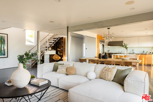 6300 Mulholland Highway, Los Angeles CA: https://media.crmls.org/mediaz/3bf12d0e-d209-4958-8f25-6a827b7e86c6.jpg