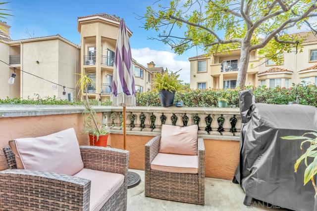 640 Camino De La Reina, San Diego, California 92108, 2 Bedrooms Bedrooms, ,2 BathroomsBathrooms,Condominium,For Sale,Camino De La Reina,250018529SD