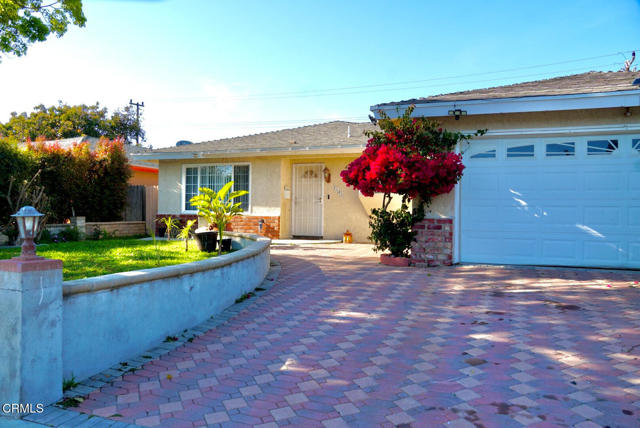 2101 Sweetland Street, Oxnard CA: https://media.crmls.org/mediaz/3bf2c26e-64e1-4b49-8c2f-01a160db7490.jpg