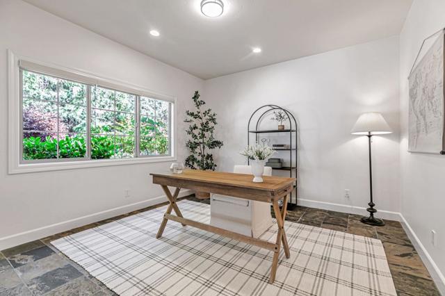 18 Ridgecrest Lane, Scotts Valley CA: https://media.crmls.org/mediaz/3bf2cd7c-b9f1-4ec9-9910-2d4236f519fe.jpg