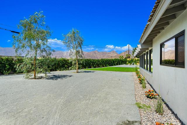 79869 Hummingbird Lane, La Quinta CA: https://media.crmls.org/mediaz/3bf46255-3d40-49ee-9790-1c0858c68050.jpg