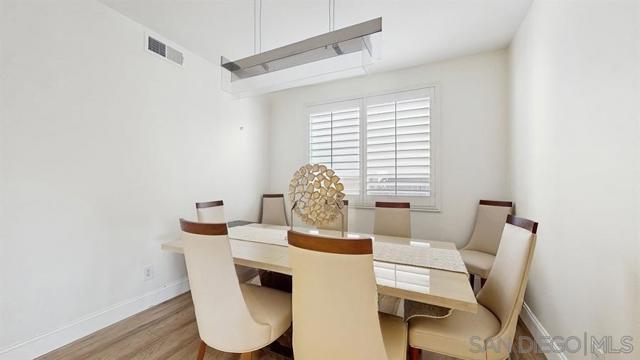 43041 Noble Court, Temecula CA: https://media.crmls.org/mediaz/3bf47dbf-bf99-4783-9eb7-d77440391ee9.jpg