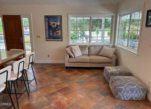 Detail Gallery Image 8 of 22 For 31155 Lobo Vista Rd, Agoura Hills,  CA 91301 - 3 Beds | 2 Baths