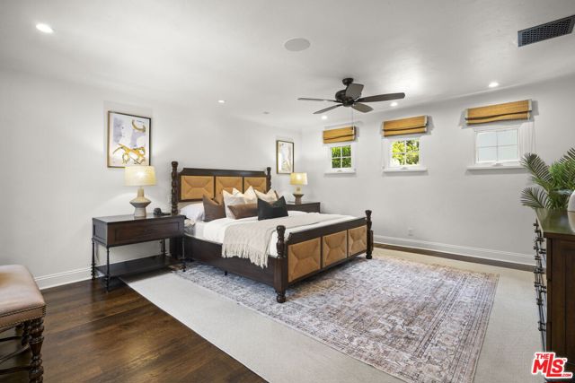 2714 Forrester Drive, Los Angeles CA: https://media.crmls.org/mediaz/3bf660d7-36f8-4325-8ba1-0e78cdd7d5bb.jpg