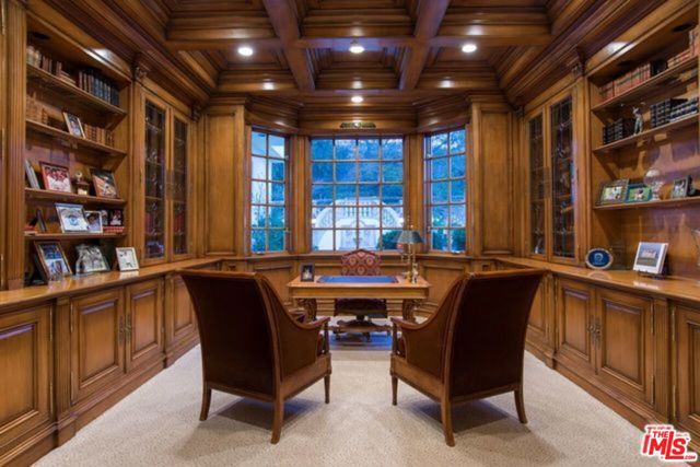 3855 BRUNSTON Court, Westlake Village CA: https://media.crmls.org/mediaz/3bf6e2e1-ebce-42cb-8daa-5793166adcfa.jpg