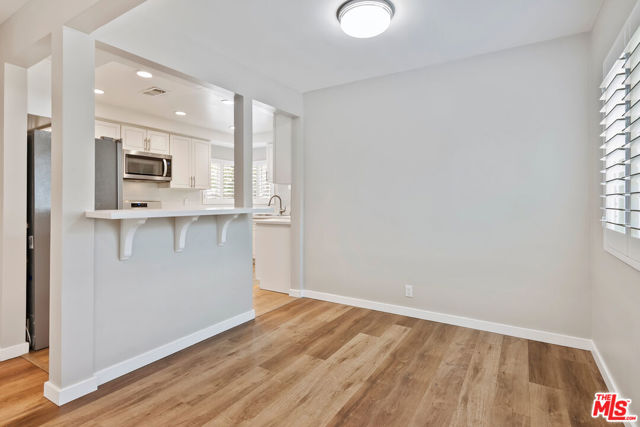 6421 Gaviota Avenue, Van Nuys CA: https://media.crmls.org/mediaz/3bfa5e36-ea9a-4884-aed0-88c63d653837.jpg