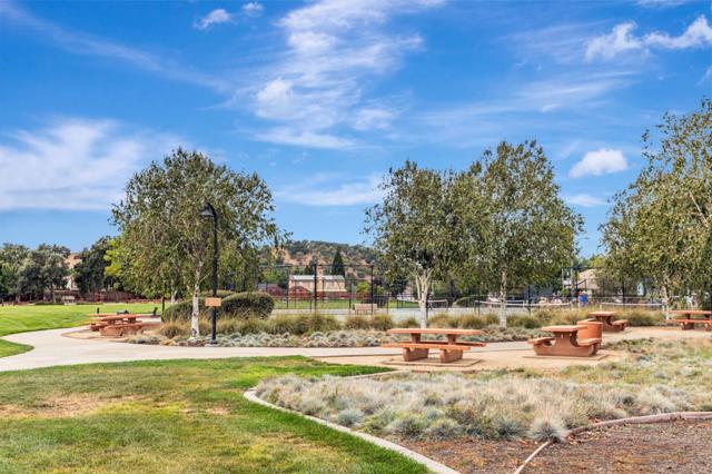 9632 Cherrywood Court, Gilroy CA: https://media.crmls.org/mediaz/3bfaaf0d-1926-4f10-bf1a-c46c428086a3.jpg