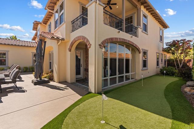 6937 CORTE LANGOSTA, Carlsbad CA: https://media.crmls.org/mediaz/3bfb6eee-944f-41af-adb4-ba1aaebad398.jpg