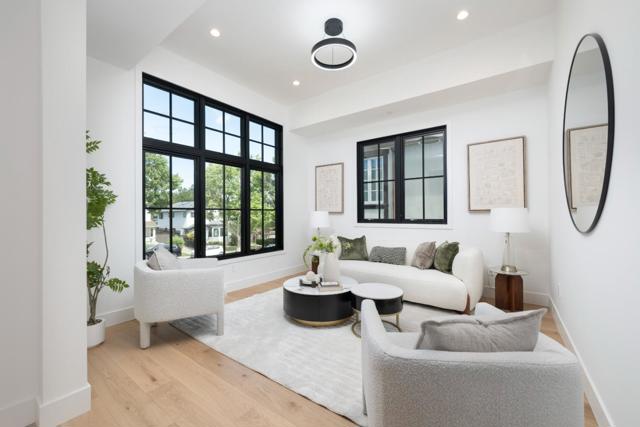 Image 4 of 40 For 2615 Hillside Drive