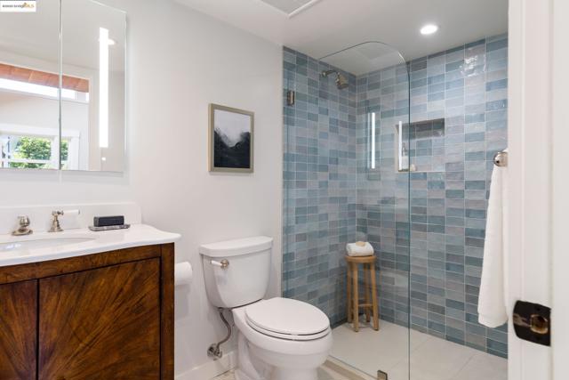 Image 33 of 40 For 5336 Locksley Ave