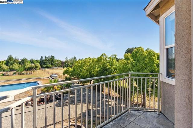 2680 Marina Ave., Livermore CA: https://media.crmls.org/mediaz/3bfd1c5d-d195-42e8-bb3e-3ee42492f7ba.jpg