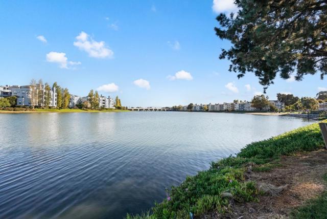 1640 Marina Court, San Mateo CA: https://media.crmls.org/mediaz/3bff35b3-f6ca-46cd-be5e-34a479f7bb9e.jpg