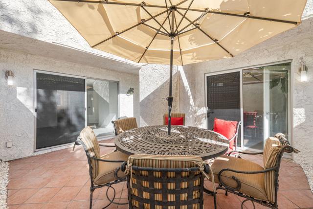 280 S Avenida Caballeros, Palm Springs CA: https://media.crmls.org/mediaz/3c015502-c59a-4e42-b32a-fc33f699f443.jpg