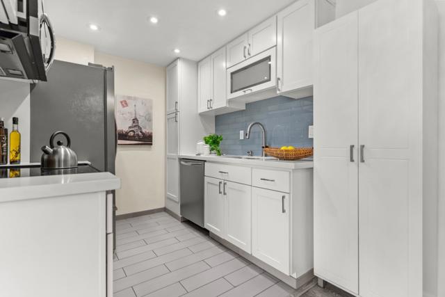 25192 Copa Del Oro Drive, Hayward CA: https://media.crmls.org/mediaz/3c015d0f-489d-424f-8d7b-acb0854ac41a.jpg