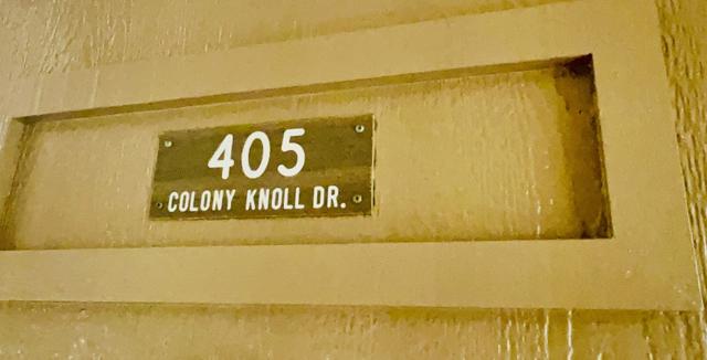 405 Colony Knoll Drive, San Jose CA: https://media.crmls.org/mediaz/3c017387-2b32-4539-9db9-a88cc0bc4184.jpg