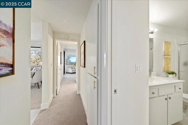 3711 Terra Granada, Walnut Creek CA: https://media.crmls.org/mediaz/3c019f6a-a7b8-4d3e-8679-25ba7d71365a.jpg