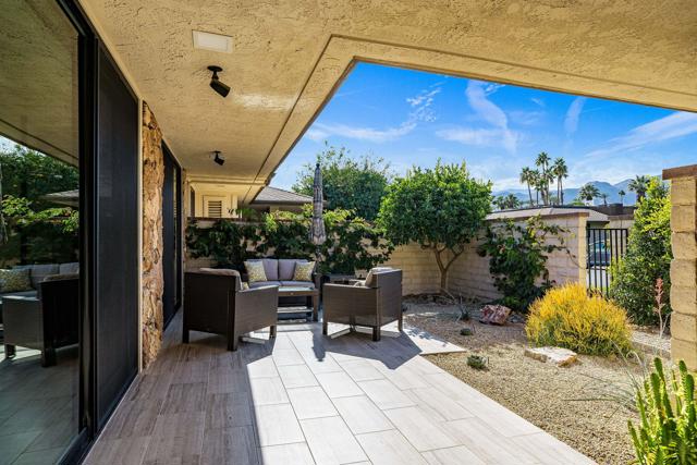 1 Cornell Drive, Rancho Mirage CA: https://media.crmls.org/mediaz/3c01d944-709a-4b59-9c98-13da20676a20.jpg