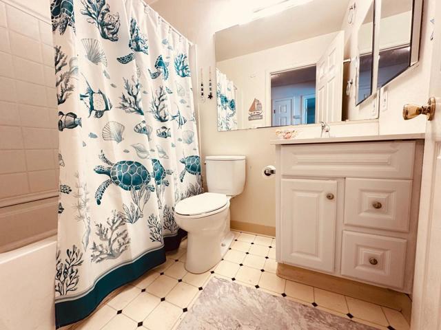 922 Ponselle Lane, Capitola CA: https://media.crmls.org/mediaz/3c020321-a7f2-4f66-9b65-5efd39247d2b.jpg