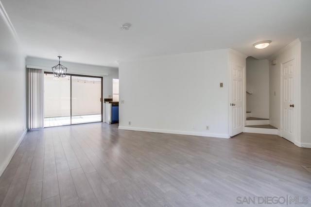 3268 Via Marin, La Jolla CA: https://media.crmls.org/mediaz/3c0203d9-4de9-47ff-a22e-70367fddac3a.jpg