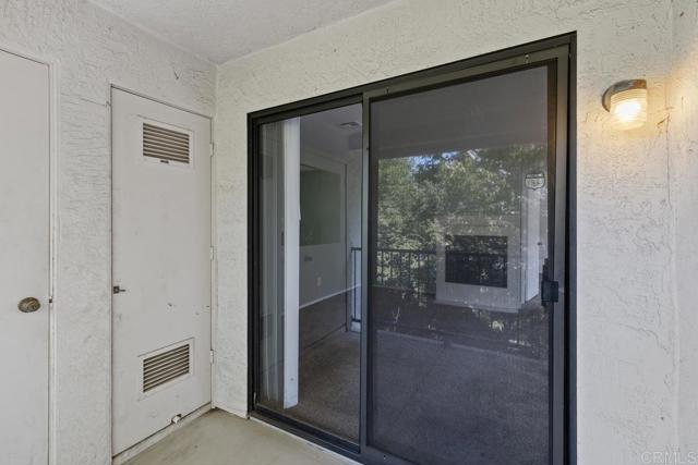 Image 23 of 30 For 10337 Azuaga Street 218