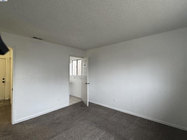 3338 Zamora Way, Stockton CA: https://media.crmls.org/mediaz/3c031eea-98a8-4614-a5fe-275c7b222db3.jpg