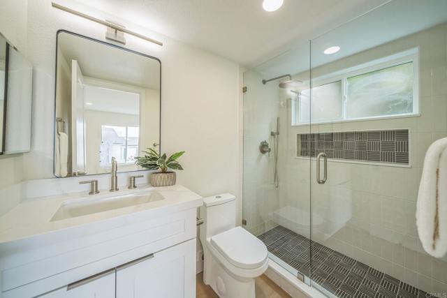 Detail Gallery Image 37 of 41 For 1763 Sky Loft Ln, Encinitas,  CA 92024 - 3 Beds | 3 Baths