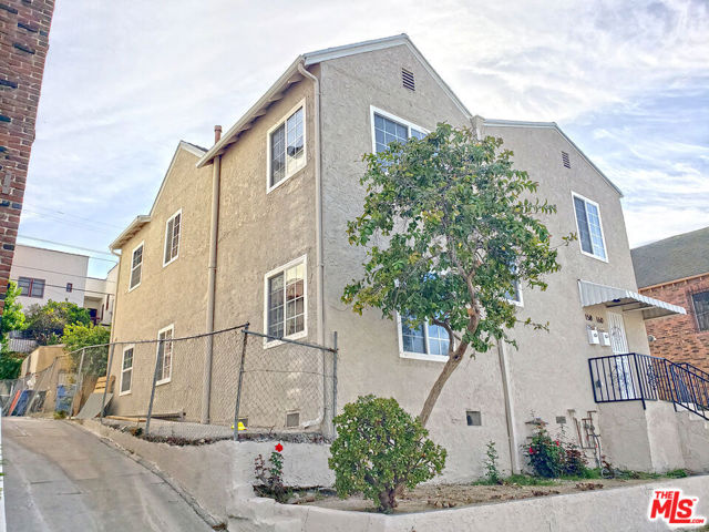 158 N Edgemont Street, Los Angeles CA: https://media.crmls.org/mediaz/3c03de44-c525-440a-9e5b-2ccda305c7cd.jpg