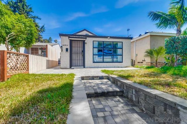 4053 55 Jewell St, San Diego CA: https://media.crmls.org/mediaz/3c04a90d-386e-4675-8acb-17c8617186f5.jpg