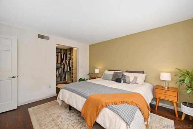 1270 Cleveland Ave, San Diego CA: https://media.crmls.org/mediaz/3c04b0d5-1c24-4b65-8192-6290937c1559.jpg