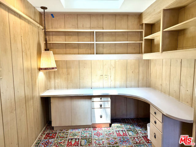 1754 Mandeville Canyon Road, Los Angeles CA: https://media.crmls.org/mediaz/3c04cdb2-4cdb-4f99-808e-dc3d81b43cc8.jpg