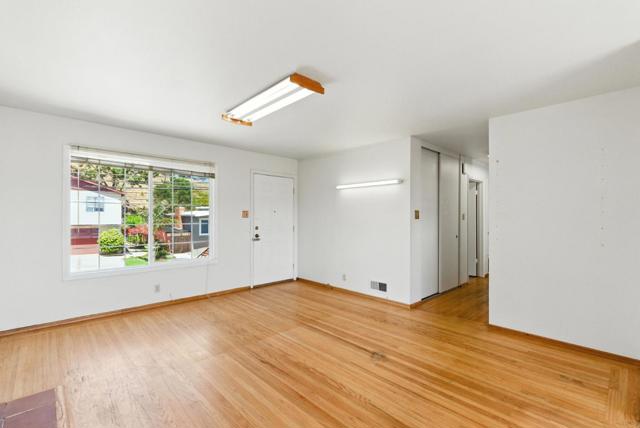 541 Diamond Avenue, South San Francisco CA: https://media.crmls.org/mediaz/3c05842b-b19d-4ad9-a15a-6fa36a159bb8.jpg