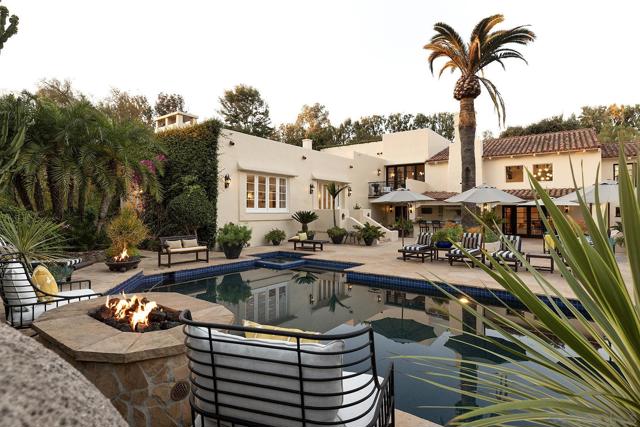 6977 Las Colinas, Rancho Santa Fe CA: https://media.crmls.org/mediaz/3c05ea1e-c45e-45a6-9293-200381472c8a.jpg