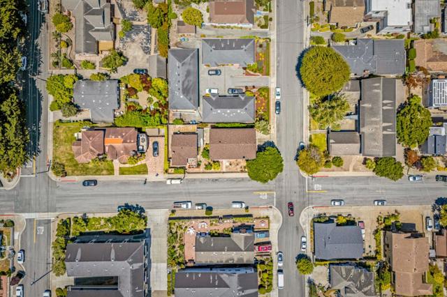 620624 Mcclellan Avenue, Monterey CA: https://media.crmls.org/mediaz/3c06284d-664a-4a84-98dc-babb264f25f8.jpg