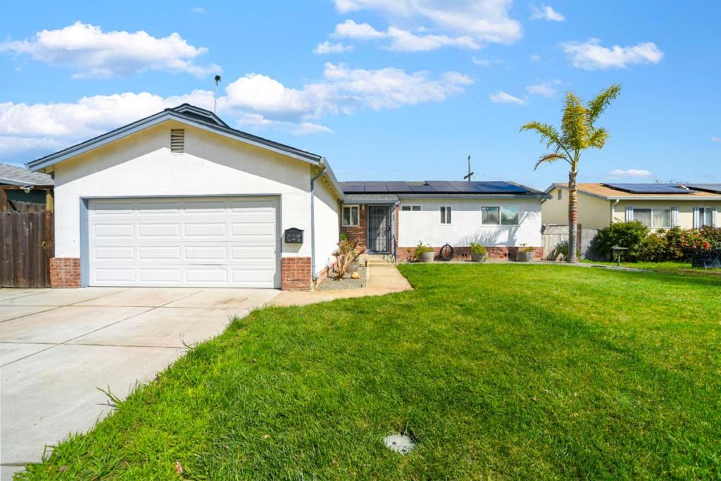980 Rolling Green Drive