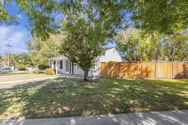 1759 Heatherdale Avenue, San Jose, California 95126, 2 Bedrooms Bedrooms, ,1 BathroomBathrooms,Single Family Residence,For Sale,Heatherdale,ML81996806