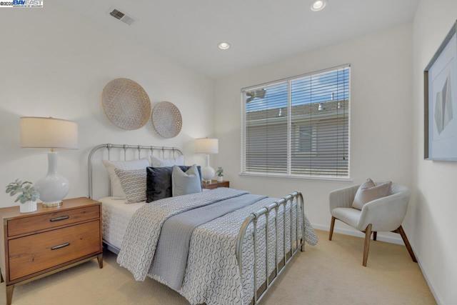 1508 Whispering Oaks Way, Pleasanton CA: https://media.crmls.org/mediaz/3c089406-021b-4cf0-b3c3-41f7bee2428e.jpg