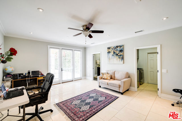 5966 ABERNATHY Drive, Los Angeles CA: https://media.crmls.org/mediaz/3c0934dc-fece-4dd3-99f3-36860e26adf3.jpg