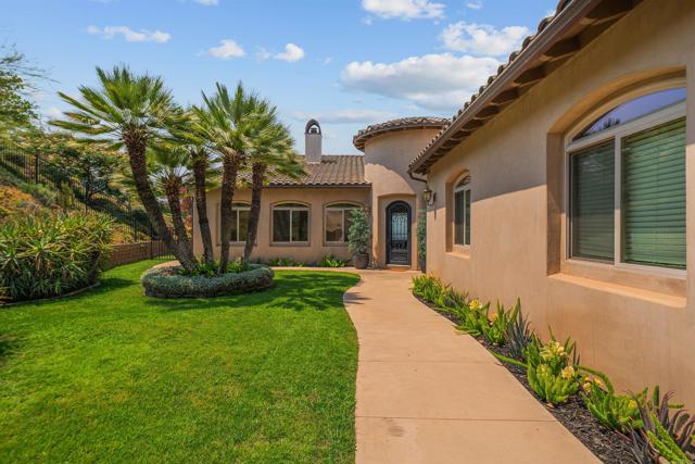 5102 Espinoza Road, El Cajon CA: https://media.crmls.org/mediaz/3c0b6d3d-6c0b-457c-b243-a64ea4d705cb.jpg