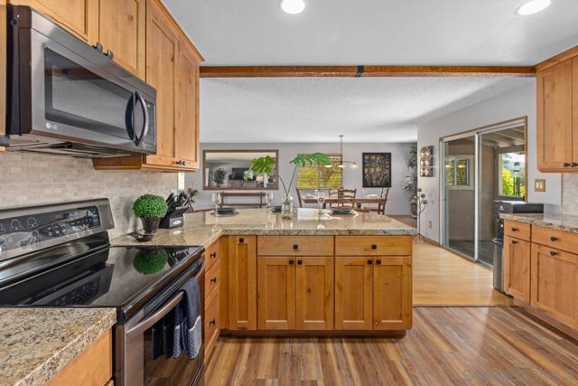 11249 Valle Vista Rd, Lakeside CA: https://media.crmls.org/mediaz/3c0b8e17-9d5c-4849-9dc3-959bd45aa617.jpg