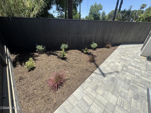 17018 Midwood Drive, Granada Hills CA: https://media.crmls.org/mediaz/3c0c26b0-ecd0-4878-b3da-b92f78631416.jpg