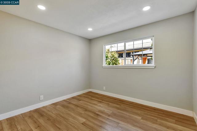 2782 Canyon Creek Dr, San Ramon CA: https://media.crmls.org/mediaz/3c0d788d-67ba-4305-b082-983a21631bc5.jpg