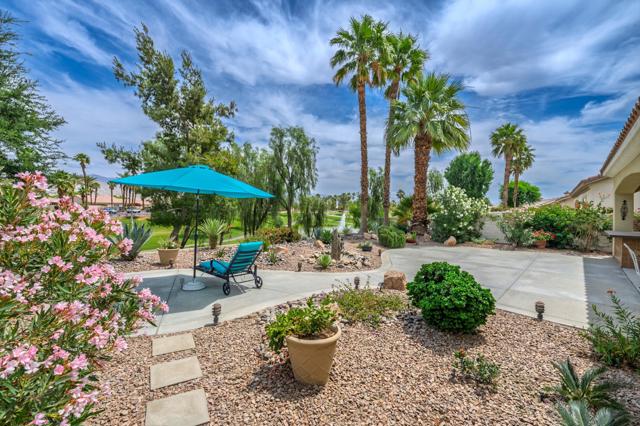 80086 Camino Santa Elise, Indio CA: https://media.crmls.org/mediaz/3c0d8acc-9f48-41dd-9613-8e751551759b.jpg